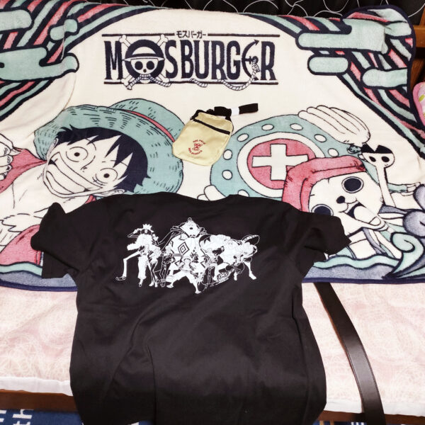 [現貨]日本MOS BURGER X 海賊王 聯乘福袋 3周邊SET( 毛氈＋T恤＋ 斜孭袋）